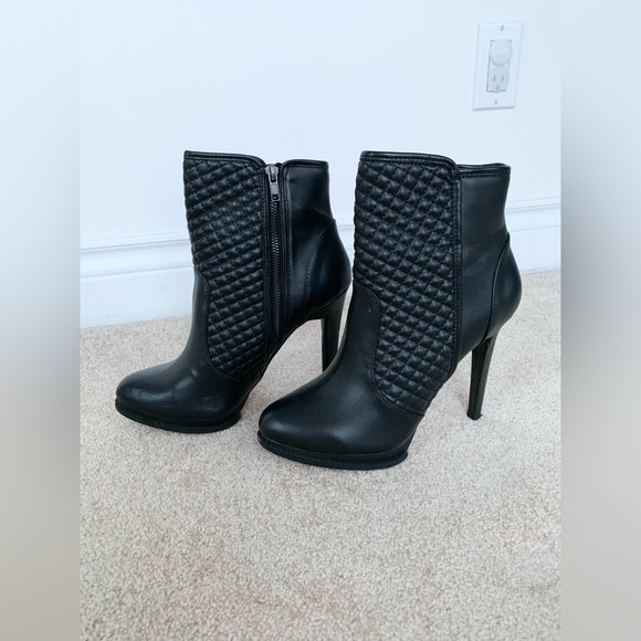 BRAND NEW Forever 21 Quilted Faux Leather Stiletto Heel Boots Black - Picture 4 of 5
